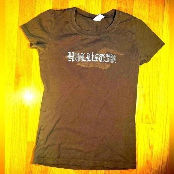 Hollister short sleeve Top with logo print in front - Picture 8 of 8